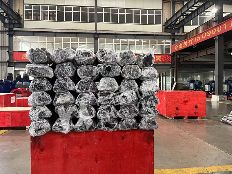 華運(yùn)機(jī)械一批軟管泵定制軟管生產(chǎn)完畢，彰顯專業(yè)制造實(shí)力